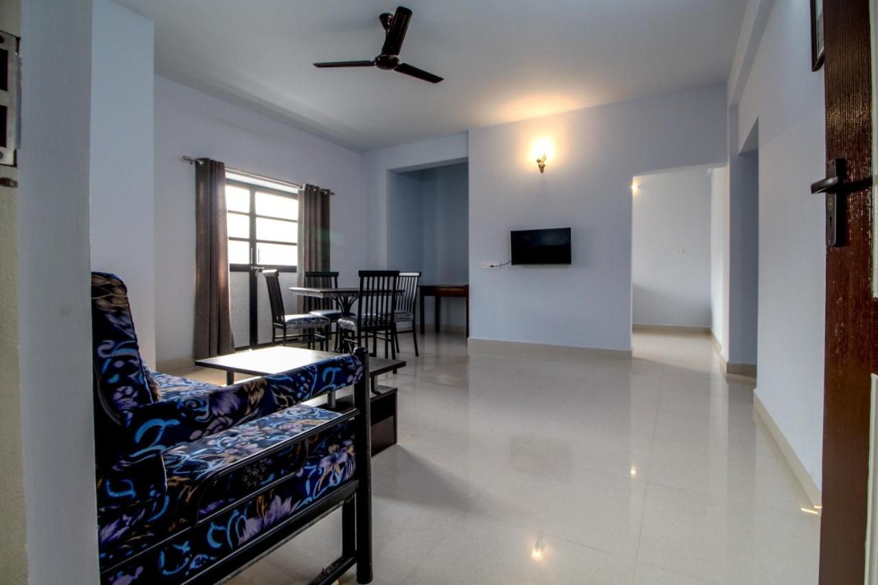 Monteiro Towers Hotel Candolim Exterior photo