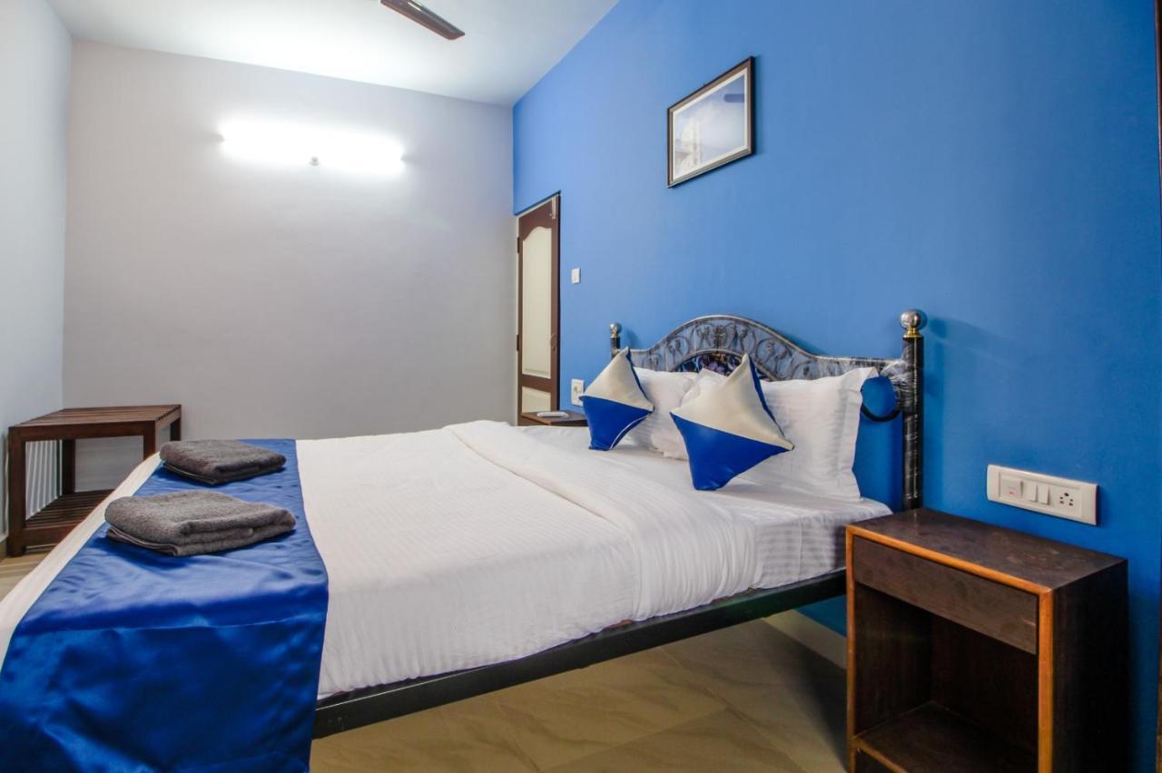 Monteiro Towers Hotel Candolim Exterior photo